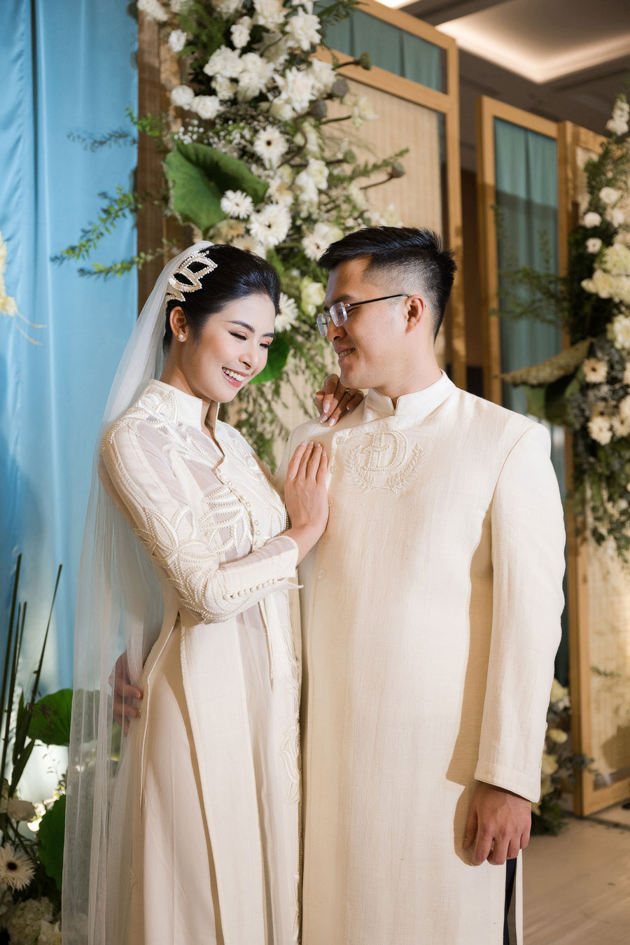 Sau hơn 1 thập kỷ gắn bó, Hoa hậu Ngọc Hân và bạn trai Phú Đạt chính thức nên duyên vợ chồng